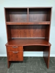 PRE-OWNED IOF DESK WITH HUTCH 24X48 
