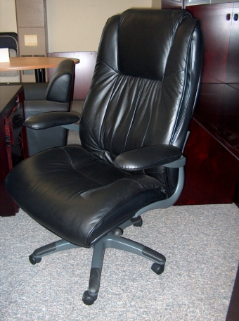 MAYLINE ULEXFJ EXECUTIVE CHAIR