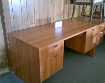 IOF UN6030D/BF/BF DBL PED DESK - CAP. CHERRY