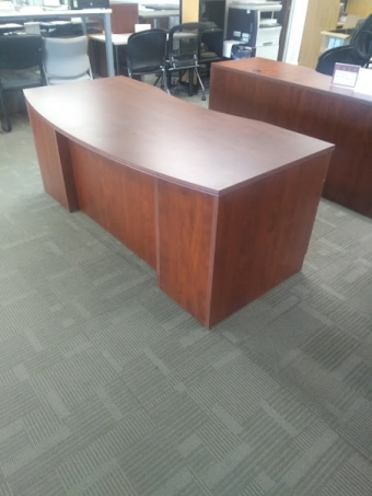 IOF 36 x 72 BOWFRONT EXECUTIVE DESK