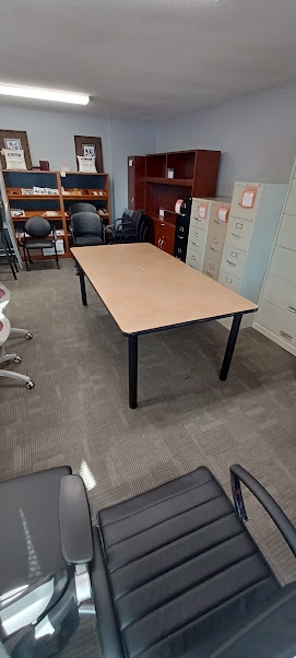 PRE-OWNED 42 X 84
