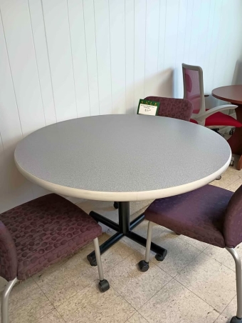 PRE-OWNED 48" CONFERENCE TABLE