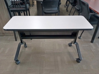 SAFCO FLIP-N-GO TABLE