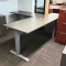 OVERSIZED ELECTRIC HEIGHT WORKSTATION (Image 4)